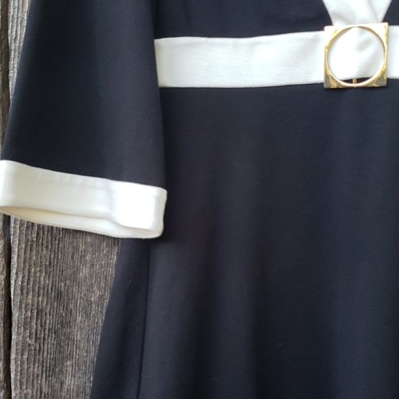 Trina Turk Black White Top Blouse Small - Picture 6 of 8